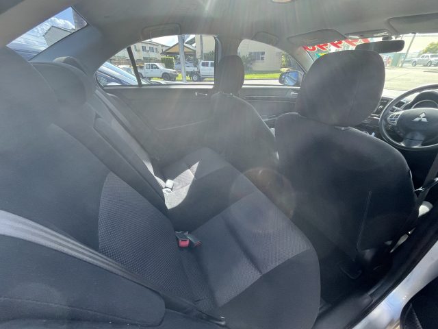 MY17 MITSUBISHI LANCER CF LS SEDAN PULP AUTO 2WD Silver - perfect first vehicle for a new driver, or a family sedan. - Image 6