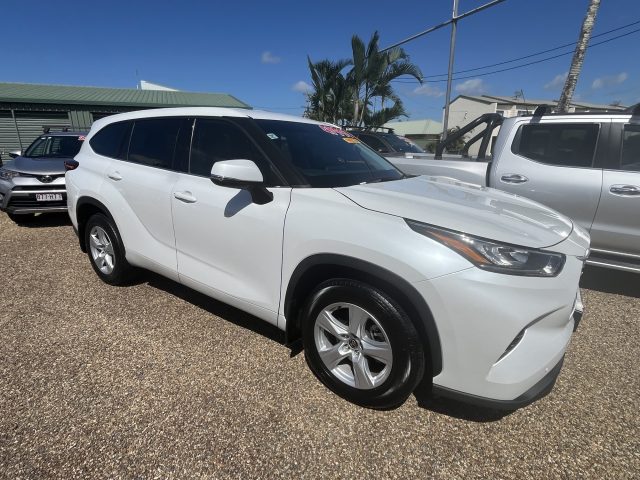 MY22 TOYOTA KLUGER GX WAGON PULP AUTO 4WD White - Excellent pre owned condition with low kms!