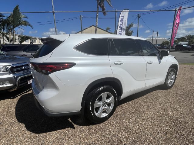 MY22 TOYOTA KLUGER GX WAGON PULP AUTO 4WD White - Excellent pre owned condition with low kms! - Image 3