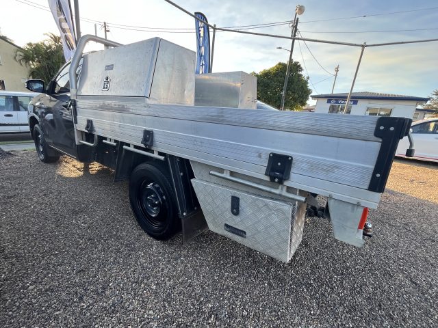 MY20 TOYOTA HILUX WORKMATE SINGLE CAB UTILITY PULP MANUAL - Perfect tradie ute, with lockable toolboxes - Image 4