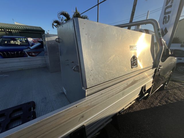 MY20 TOYOTA HILUX WORKMATE SINGLE CAB UTILITY PULP MANUAL - Perfect tradie ute, with lockable toolboxes - Image 6