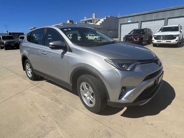 MY18 TOYOTA RAV4 WAGON PULP AUTO 2WD Silver - Great value reliable Rav4, featuring rear cage divider perfect for pets!