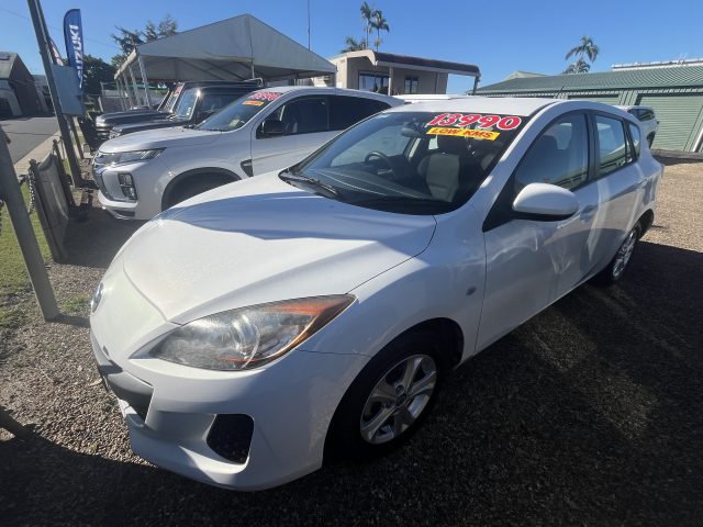 MY11 MAZDA 3 NEO HATCH AUTO 2WD PULP White - Good condition hatchback with zippy maneuverability and fuel economy! - Image 3