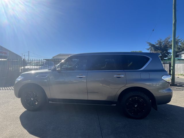 MY18 NISSAN PATROL TI WAGON  4WD AUTO PULP - Experience supreme comfort and powerful 4WD with this sleek family SUV in gun metal grey. - Image 5
