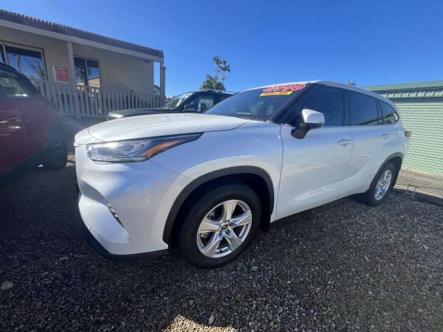 MY22 TOYOTA KLUGER GX WAGON PULP AUTO 4WD White - Excellent pre owned condition with low kms! - Image 5