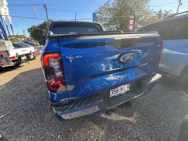 MY22 FORD RANGER XLT DOUBLE CAB UTILITY 4WD AUTO Blue - Excellent condition, Low KMs and brilliant blue exterior! - Image 7