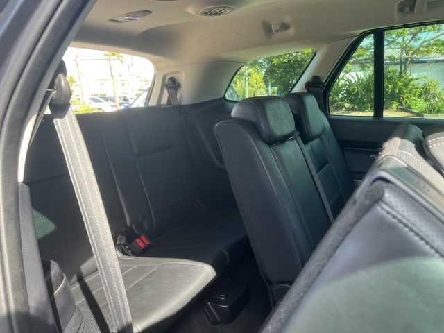 MY20 FORD EVEREST TREND SUV AUTO DIESEL 4WD Black - well maintained, low kms and spacious interior! - Image 8