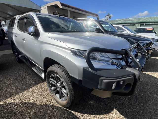 MY22 MITSUBISHI TRITON GLS DOUBLE CAB UTILITY AUTO 4WD DIESEL Silver - Low KMs and Excellent condition!! - Image 2