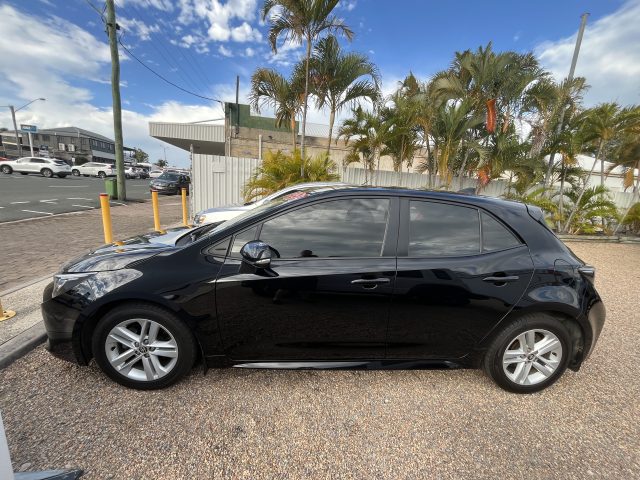 MY18 TOYOTA COROLLA ASCENT HATCH AUTO PULP Black - excellent condition, fuel economy and super low kms!