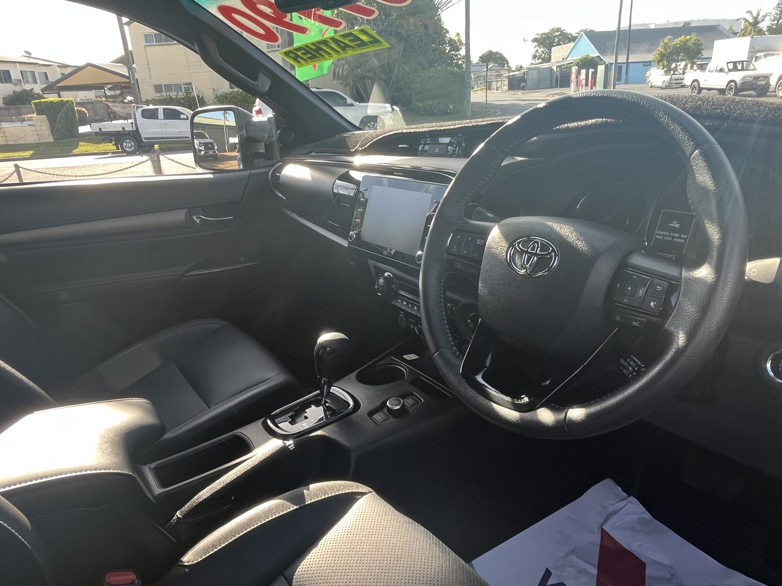 MY25 TOYOTA HILUX ROGUE 4WD AUTO DIESEL - Super Low Kms, packed with features AND Toyota Certified Pre-Owned!! - Image 4