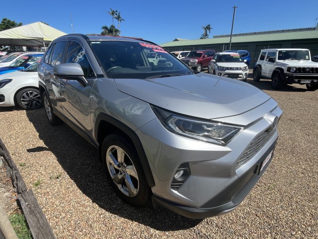 MY21 TOYOTA RAV4 GLX AUTO WAGON PULP Silver Sky - excellent condition, spacious and fuel efficient! - Image 8